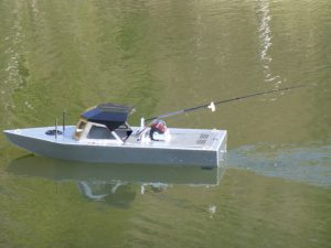 قایق کنترلی ماهیگیری